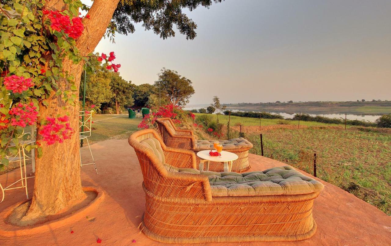 Bhadrawati - A Riverside Safari Lodge Ranthambore Ngoại thất bức ảnh